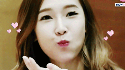 郑秀妍爱心中意吃货吃相嚼满足gif动图_动态图_表情包下载_soogif