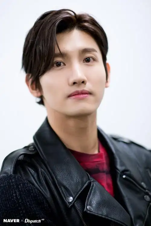 已开奖明天本命结婚啦发一发手机里存的沈昌珉饭拍