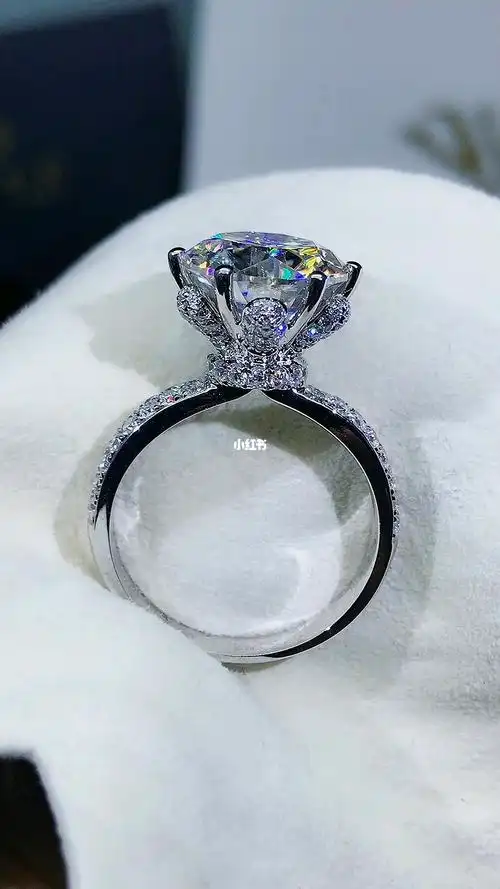 客定5克拉钻戒能驾驭吗