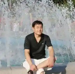 40男人生活照做头像 男生头像图片大全 -【爱个性】