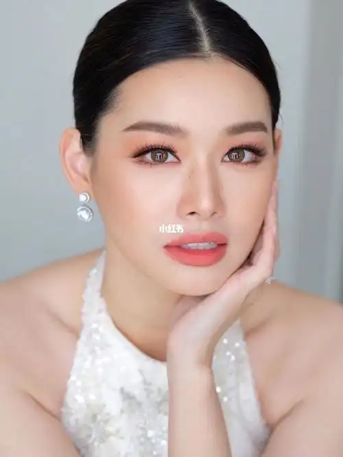 泰式新娘大气优雅妆容