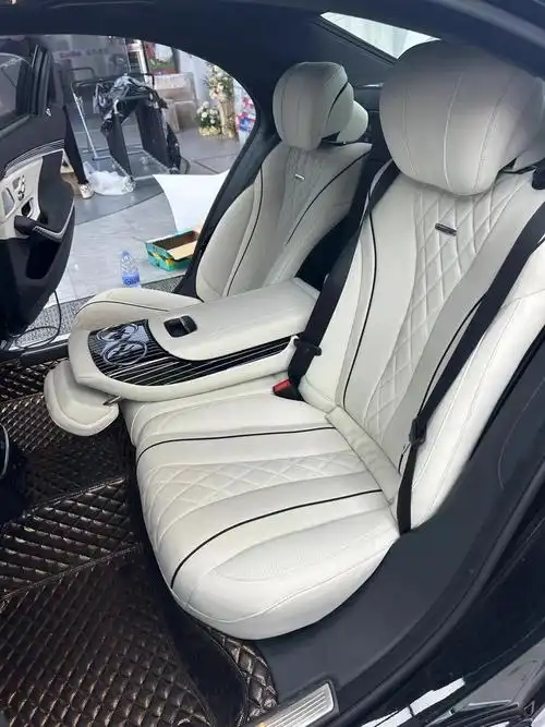 奔驰s350内饰定制 汉白玉系列案例