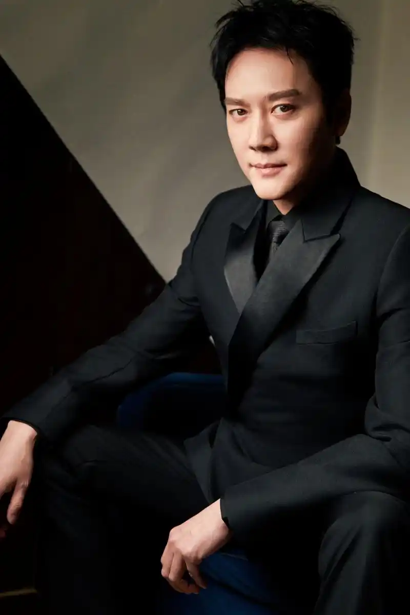 冯绍峰超话 恭喜冯绍峰 获得#2023搜狐时尚盛典# 年度匠心人物荣誉