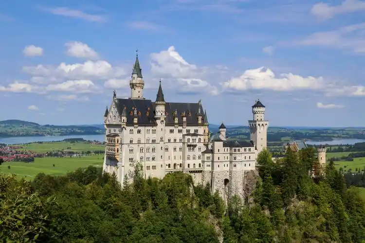 海豹的德国后续边境上的城堡田园之上的新天鹅堡