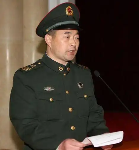 新闻 新闻网页 陈虎:解放军高级士官数量比将军还稀缺 - 历史军事