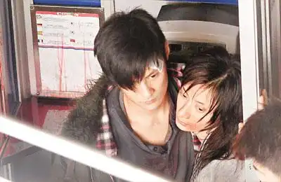 黄伊汶余文乐避忌多 亲热后不交流(图)