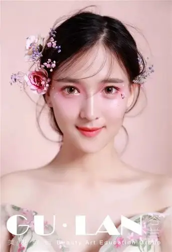 新娘化妆 |桃花妆新娘造型,减龄又粉嫩!