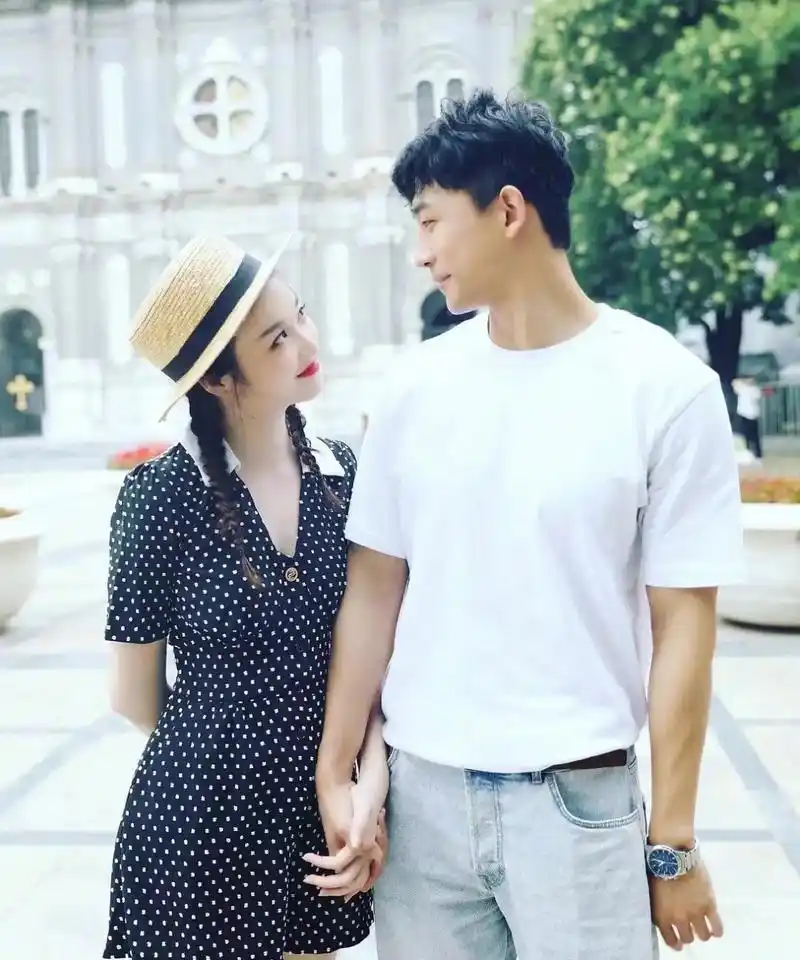 今天看到一张图片,说是女生最喜欢的男生身高第一名是是178cm,第二名