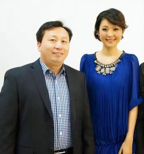 回顾方琼嫁大8岁副台长闪婚后为丈夫生儿子今活成人生赢家