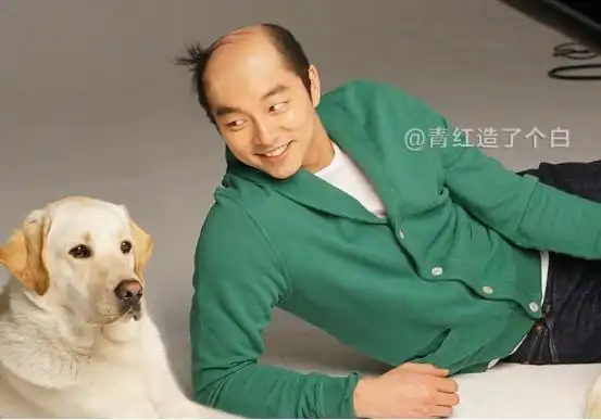 更加雷人的还有从跑男走红的韩国男星李光洙,长颈鹿的秃头造型简直