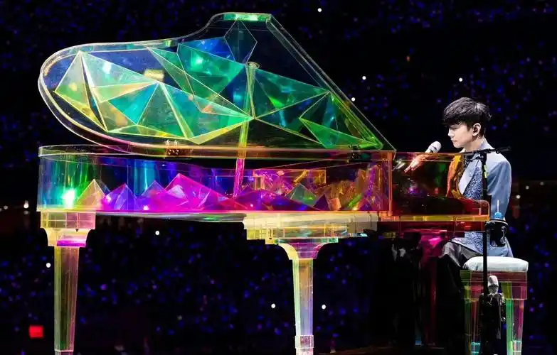 林俊杰jj20世界巡回演唱会 济南站 钢琴part 翅膀 5.12