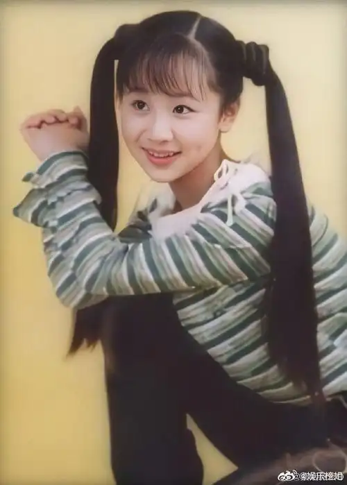 杨紫出道早期旧照#从《家有儿女》夏雪一角入坑演员杨紫,杨紫每个