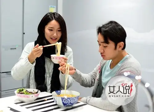 李亚男为什么喜欢王祖蓝 揭秘矮挫男逆袭迎娶白富美的隐情