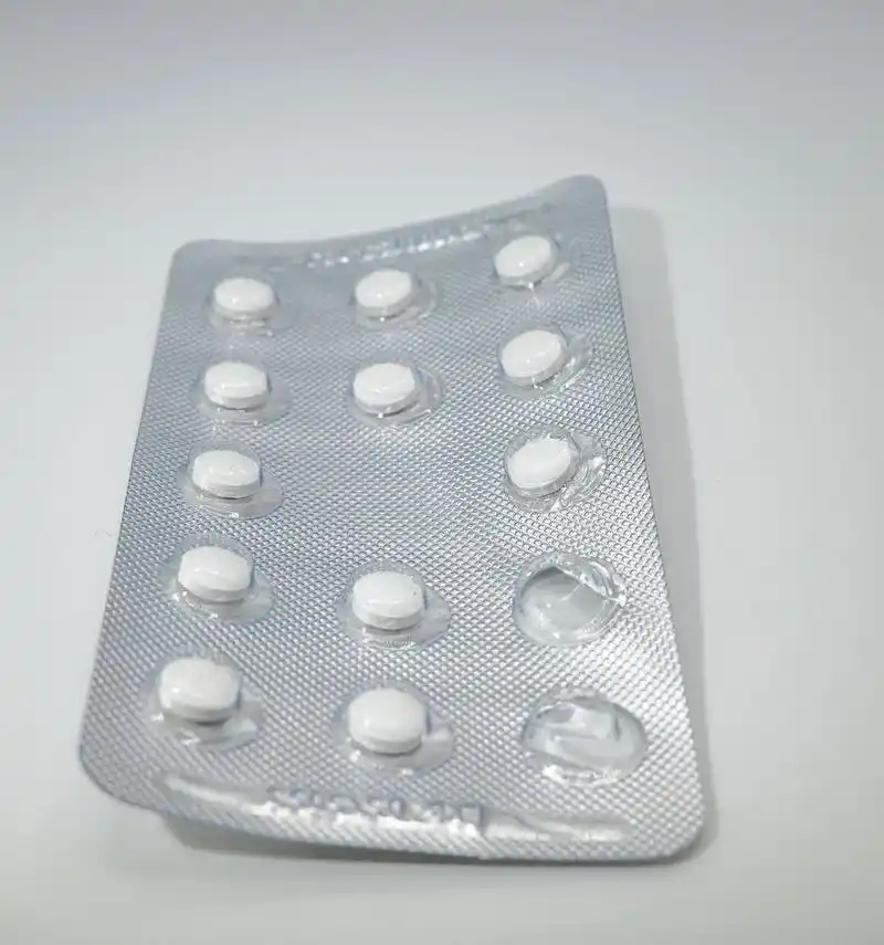 洒石唑吡坦片可能是指酒石酸唑吡坦片,具有治疗严重睡眠障碍的功效与