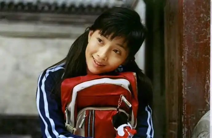 这种接地气的角色类型是殷桃所擅长的,她也成功凭借《搭错车》获得了