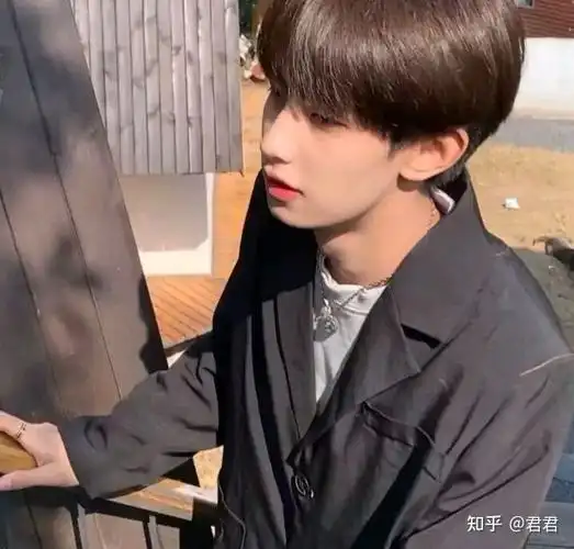 小奶狗头像男生真人超帅|小奶狗呆萌男生头像|男生头像可爱超奶