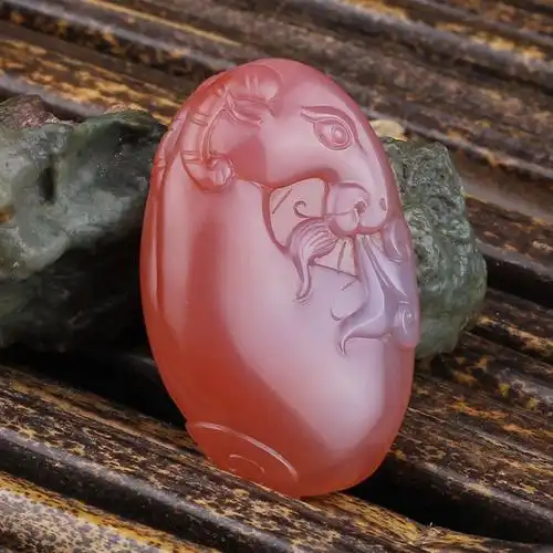 玲珑玉艺-天然非洲南红玛瑙生肖羊吊坠 满肉满色苏工雕件 发洋财