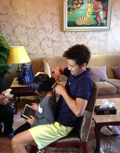 爸爸去哪儿田亮"诉苦" 老爸日记解读森碟最囧瞬间?【4】