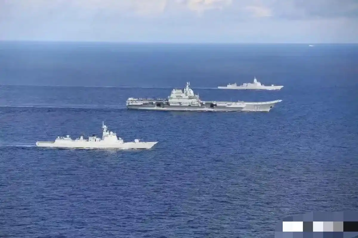 台防务部门证实中国海军山东舰航母战斗群今天通过巴士海峡进入台岛以