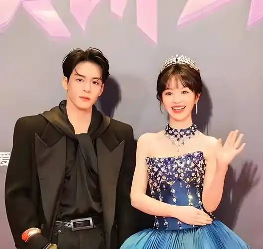 临江仙开机白鹿曾舜晞默契值得期待张新成李兰迪恋爱