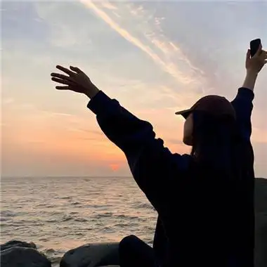 秋日氛围感女生头像唯美意境