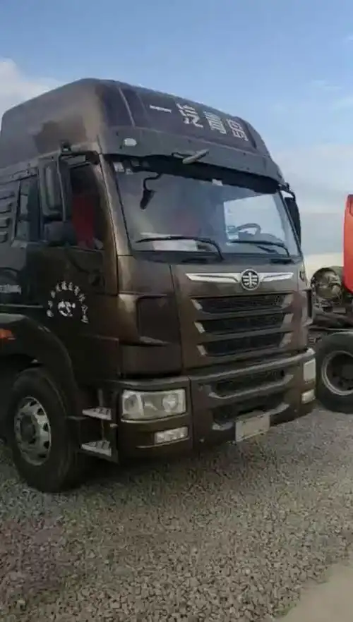 转让国5二手解放天威牵引车500马力轻体潍柴发动机