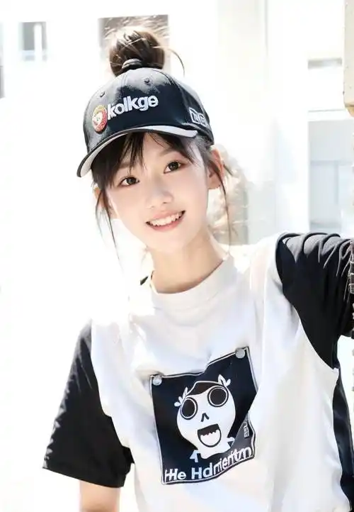 高颜值年轻美貌少女写真图集,时尚嘻哈女子_琴声_明月_飞翔