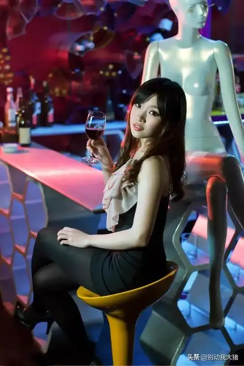 男生怎么看待ktv陪酒的女生