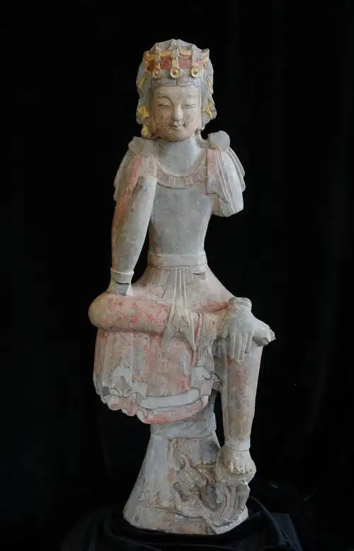 北齐贴金彩绘石雕思惟菩萨像