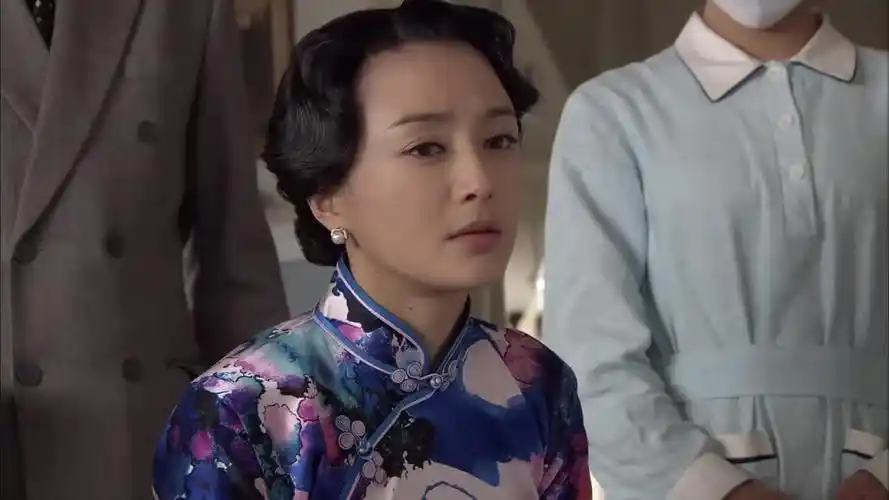 滚滚红尘小伙失忆了谁都不记得偏偏记得自己的情敌啊