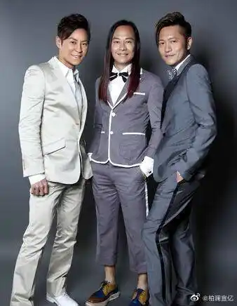 草蜢乐队,中国香港歌唱组合,成立于1985年,由蔡一智,苏志威,蔡一杰三