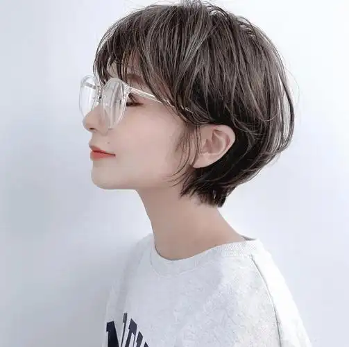 可可爱爱的露耳短发!