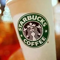 喝星巴克短发女生头像_微信头像图片大全