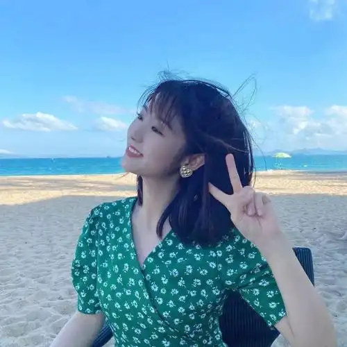 邢菲丨荔枝少女的活力穿搭