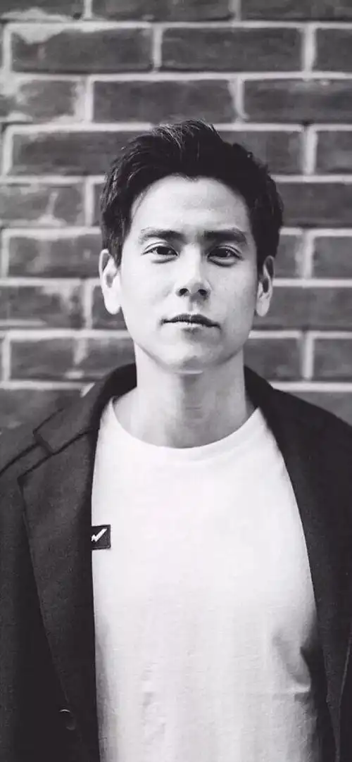 彭于晏壁纸自律是走向成功最快的一条捷径