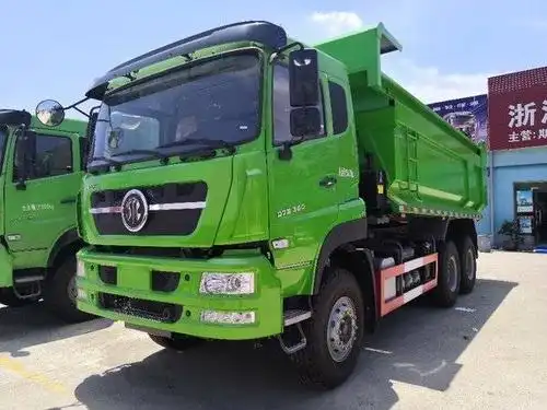 8米自卸车(新型渣土车) 在浙江龙腾汽车贸易有限公司(斯太尔)进行促销