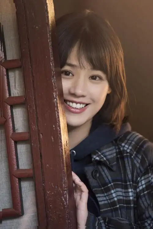 马思纯献唱《加油》主题曲 治愈音将《守候》娓娓道来