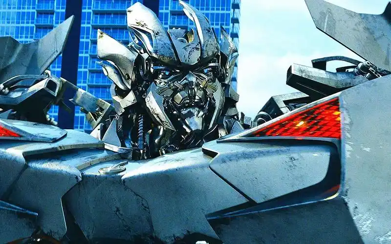 变形金刚之横炮:脚踏风火轮的汽车人,优雅的剑客