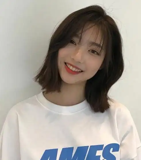 2021最洋气齐肩短发,齐肩短发让你回到18岁!_发型造型_宝妈时尚生活网