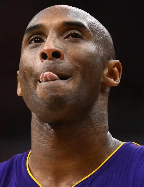 科比表情留影:落泪,坚毅,骄傲,怒视,不言弃