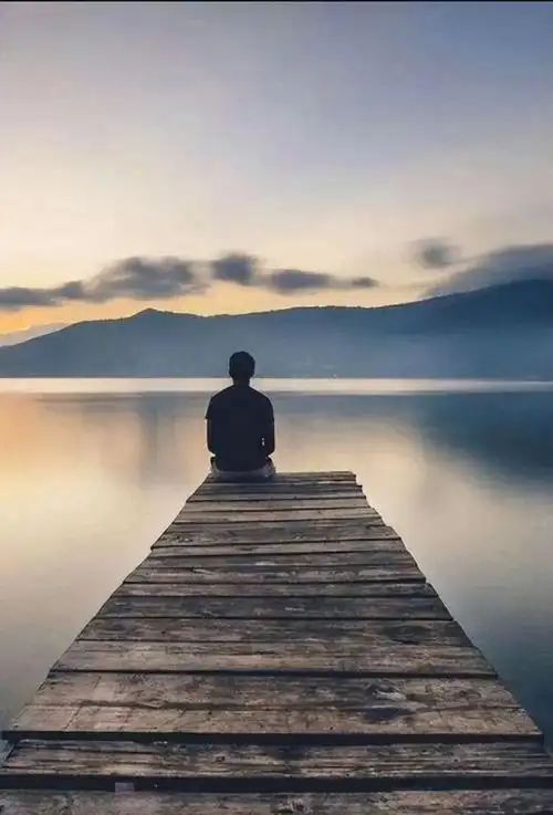 人生的旅途如一场漫长的航行,我们在这茫茫人海中穿行,经历着各种各样