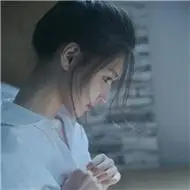 小清新女生头像侧脸