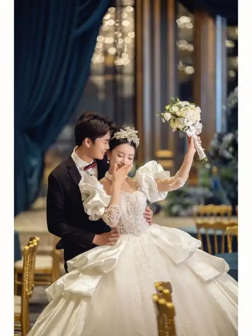 婚礼现场这样拍婚纱照都可以省了