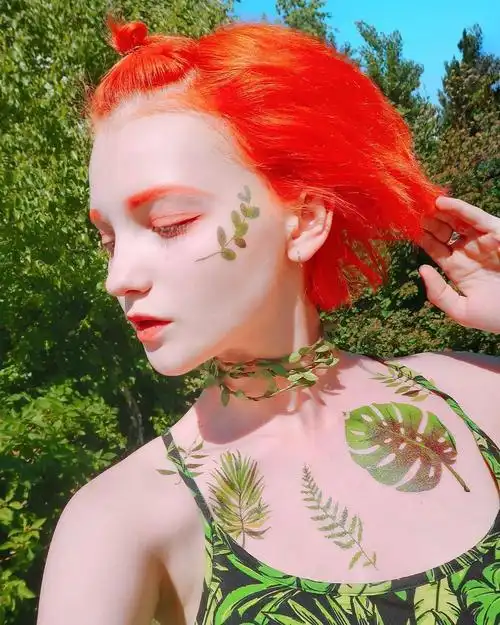 乌克兰彩虹少女的美照inskatiewestwood