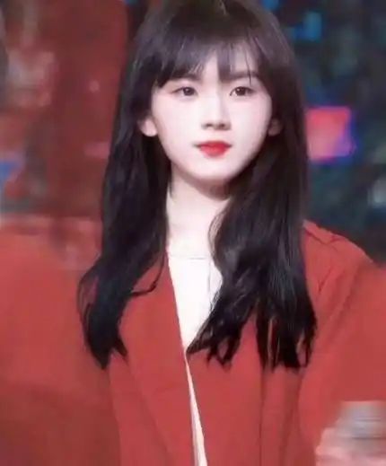 马嘉祺最近有网友将时代少年团成员p上女装,我们一起来看下他