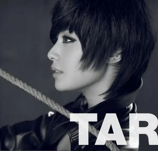 求好看的酷点的朴智妍的短发图