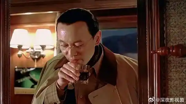 天下无贼:葛优不愧是老戏骨,这演技真没话说,厉害了