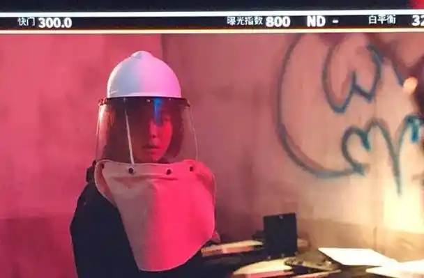 原创孙俪自爆拍戏时砸碎玻璃力气太大吓到导演果然是实力派演员