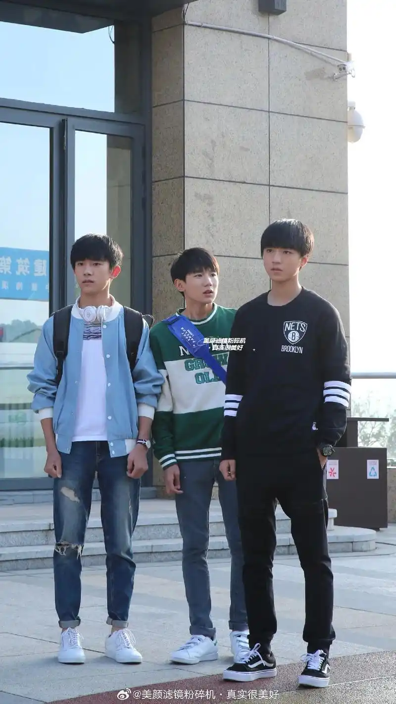 又是没见过的图,梦回我们的少年时代 - 抖音