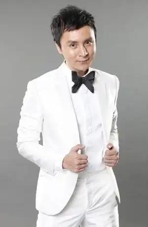 主持人朱桢帅气写真